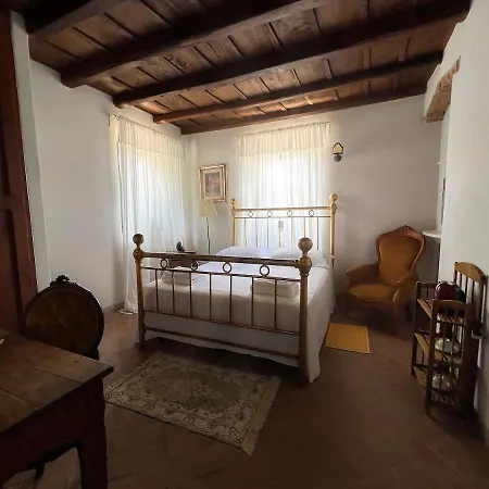 Farm stay Podere Belvedere Tuscany